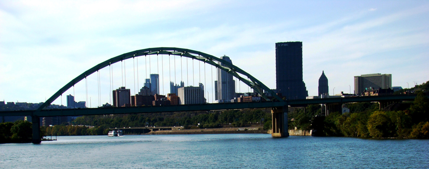 Photo of City of Pittsburgh in daylight.